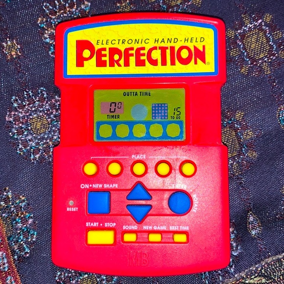 🟢SALE Like New Milton Bradley PERFECTION Vintage Electronic Handheld Hand Held - Picture 1 of 3